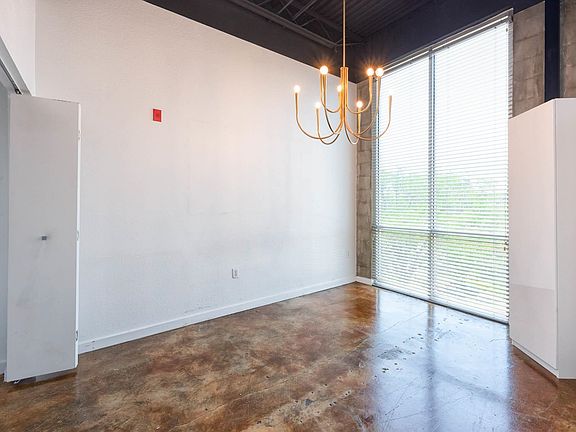 4th image of 420 N Adams St Unit 204
