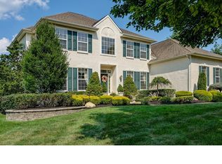19 Pheasant Dr, Mount Laurel, NJ 08054
