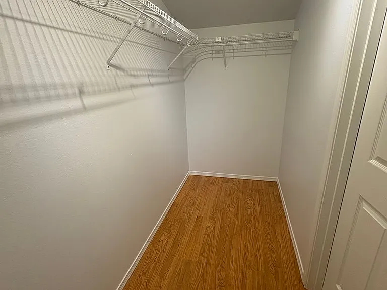 12549 Roosevelt Way NE #4 — Photo 19