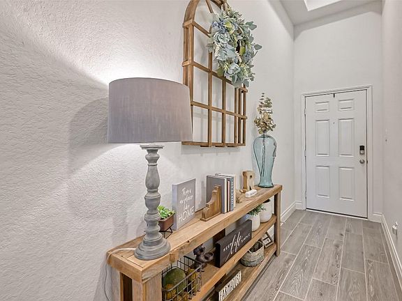 4th image of 2614 Primrose Bloom Ln