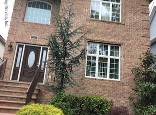 35 Chelsea St, Staten Island, NY 10307