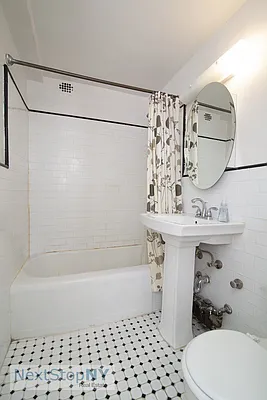 Rented by NextStopNY | media 13