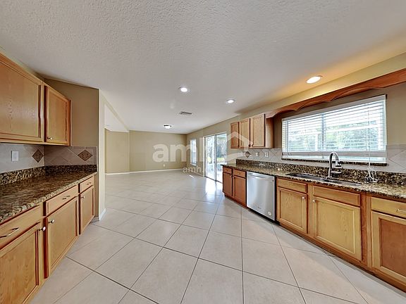 4th image of 5804 NW Allyse Dr