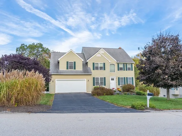 24 Susan Dr, Dudley, MA 01571