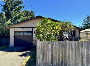 120 N 13th St, Lakeside, OR 97449