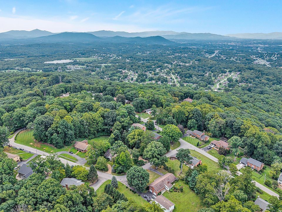 67th image of 1120 Chestnut Mountain Dr