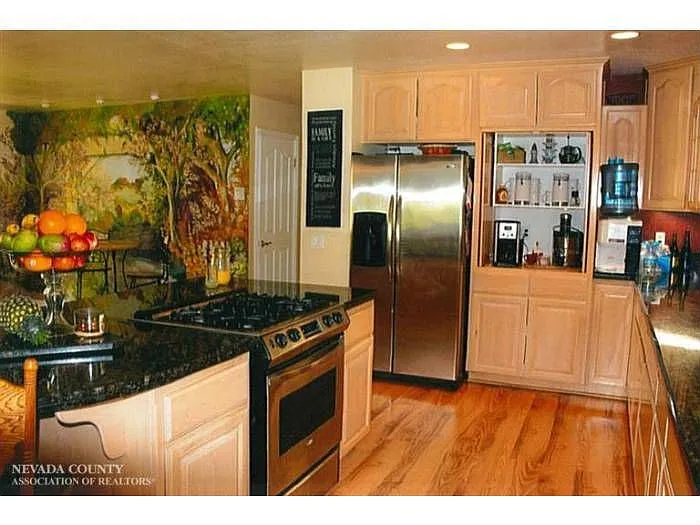 10928 Beckville Rd photo 1