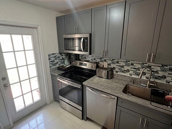 5th image of 1230 NE 26th Terrace