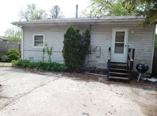 3015 Gideon Ave, Zion, IL 60099