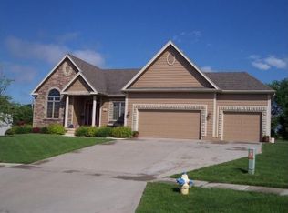 1813 W Cheyenne Ct, Polk City, IA 50226