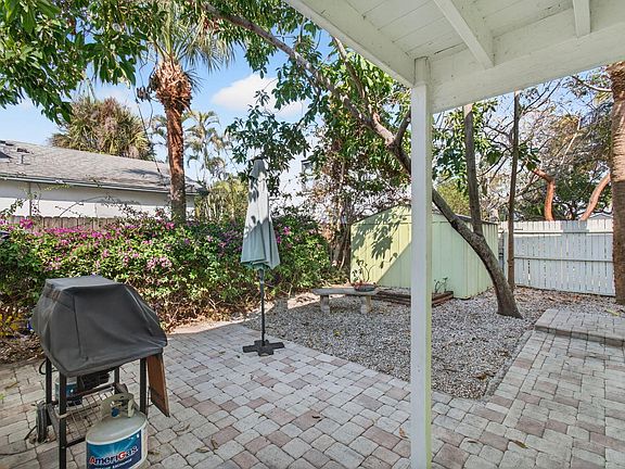 5th image of 305 S K Street