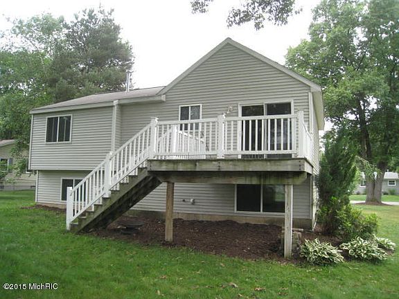 4th image of 3118 Boyes Ave NE