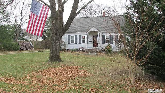 1st image of 181 Maple Dr