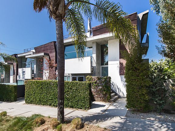 3rd image of 235 Ocean Park Blvd #3