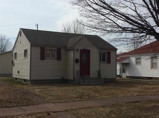 1017 Maple St, Negaunee, MI 49866