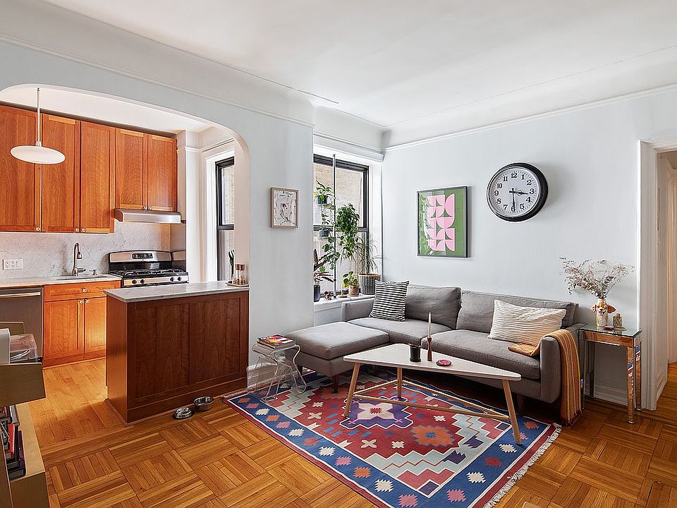 1st image of 61 Eastern Pkwy APT 2G