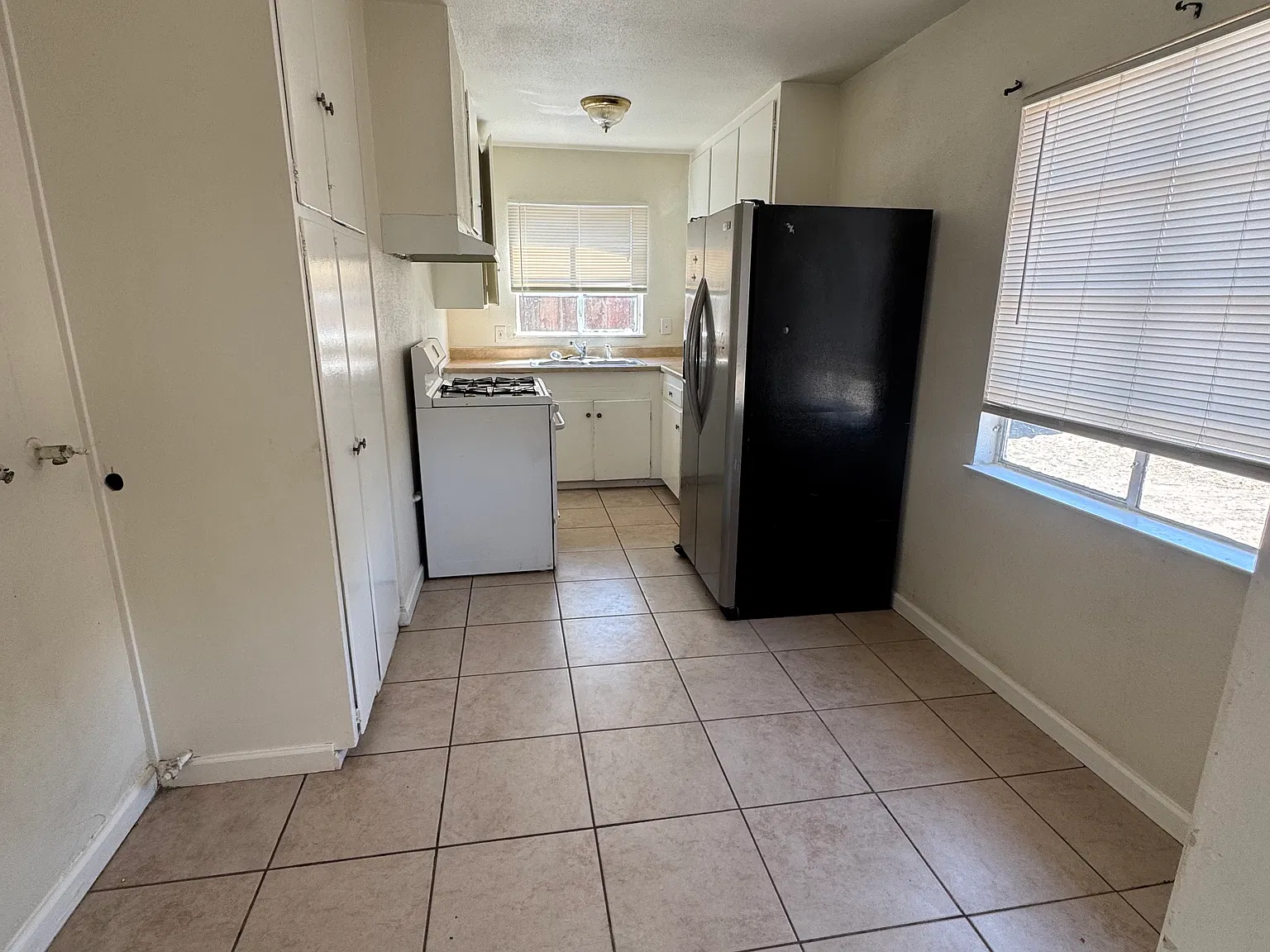 1 bed, 650 sqft, $1,250 — Photo 2