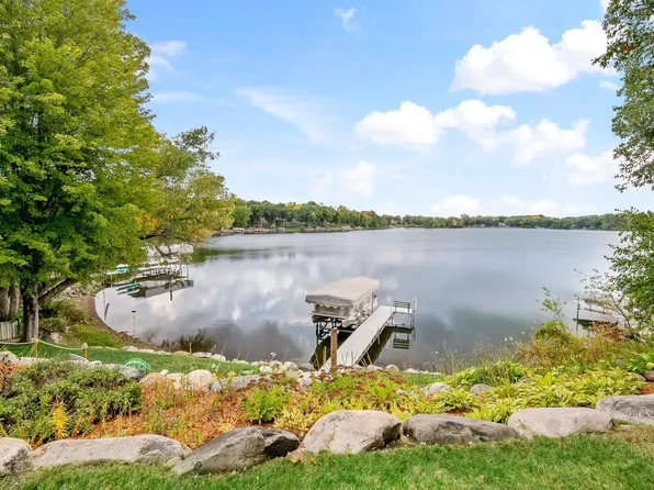 24332 E Cedar Lake Dr, New Prague, MN 56071