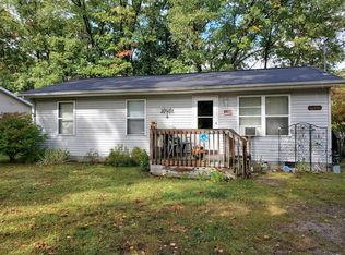 1440 Canterbury Ave, Norton Shores, MI