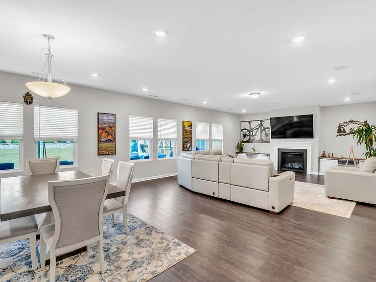 2520 Elm Grant Dr — Photo 12