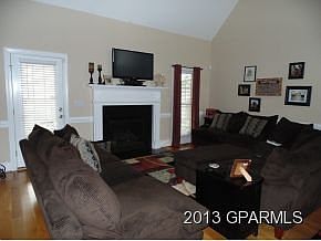 5th image of 192 Blackwater Dr