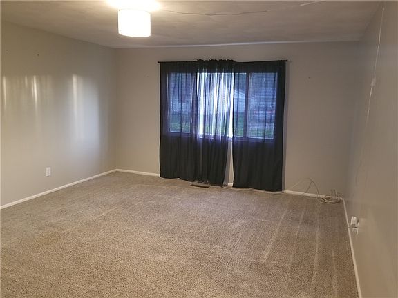 4th image of 3604 Hummingbird Dr