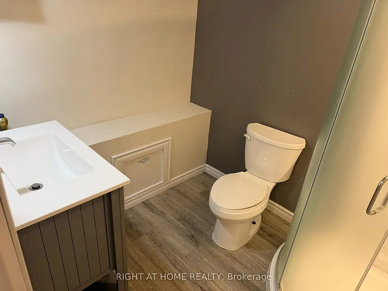 42 Oneida Rd — Photo 9
