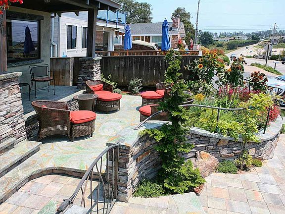 3rd image of 22021 E Cliff Dr