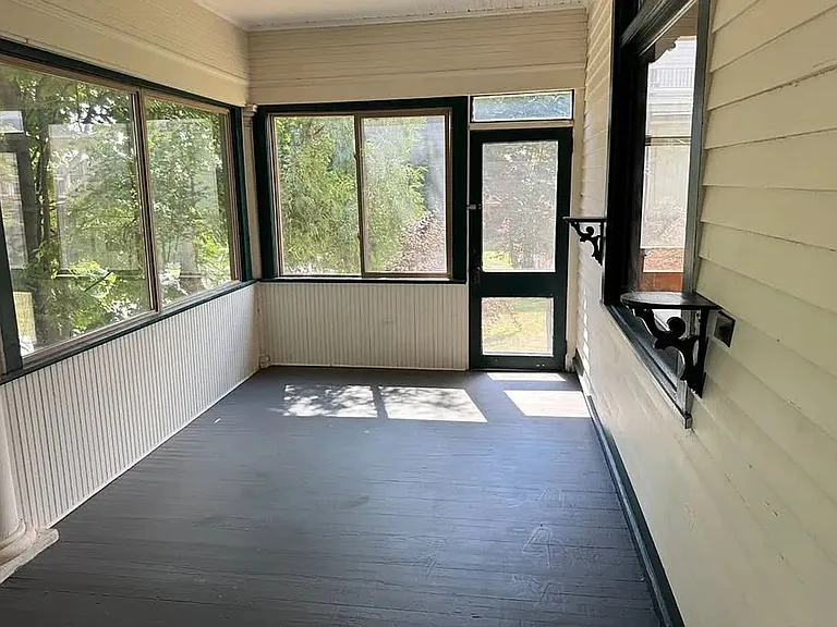 205 N 18th Ave E — Photo 17