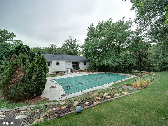 5th image of 4837 Randolph Dr