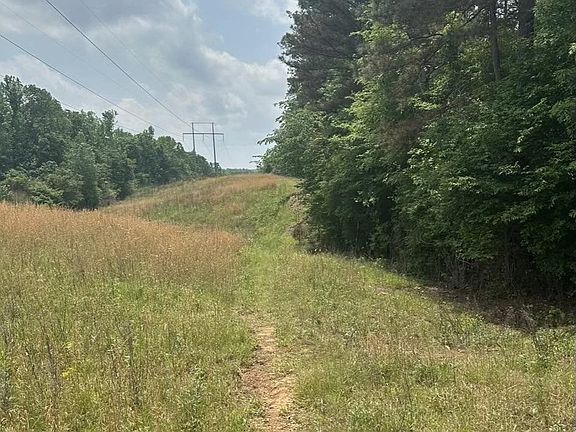 3rd image of 1031 Ridge Rd