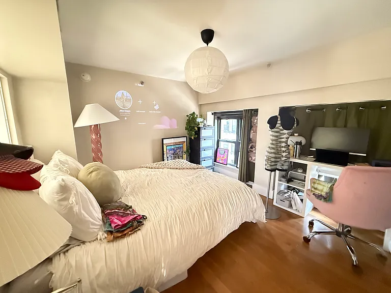 53 S 11th St #2C — Photo 14