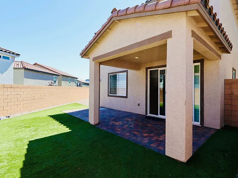 6944 Trevelez St — Photo 33