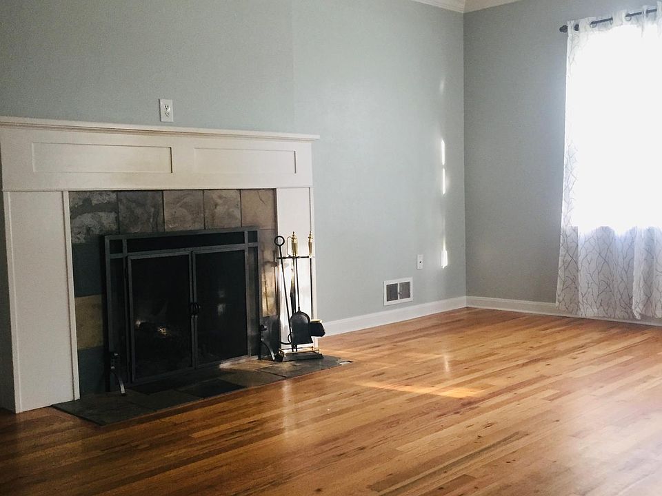 1st image of 2065 South Blvd