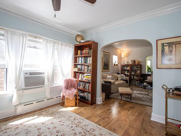 2nd image of 620 Elgin Ave APT 2