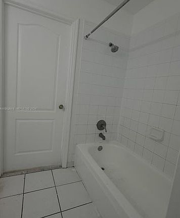 2nd image of 3004-21300 NE 8th Ct #3004