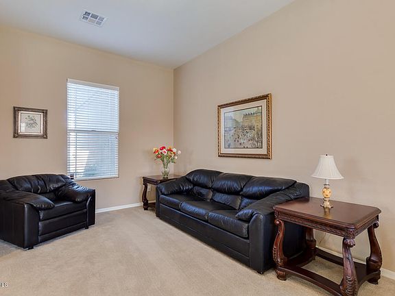 5th image of 3553 E Comstock Dr