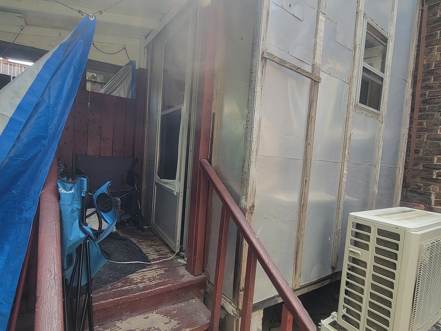 4 bed, 1100 sqft, $3,700 — Photo 2