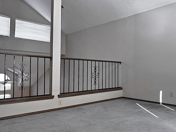 3rd image of 1212 Night Hawk Dr