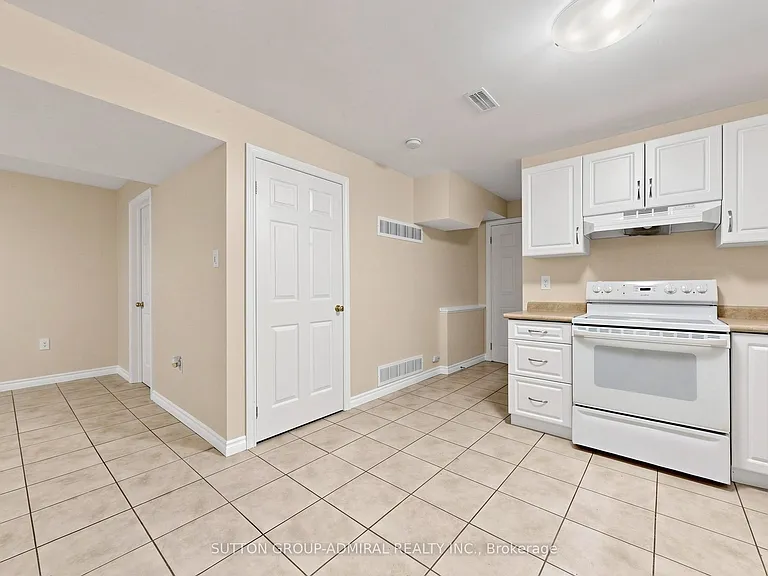 203 John St W #BASEMENT — Photo 6