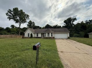 5064 Bowdoin Dr, Memphis, TN 38127