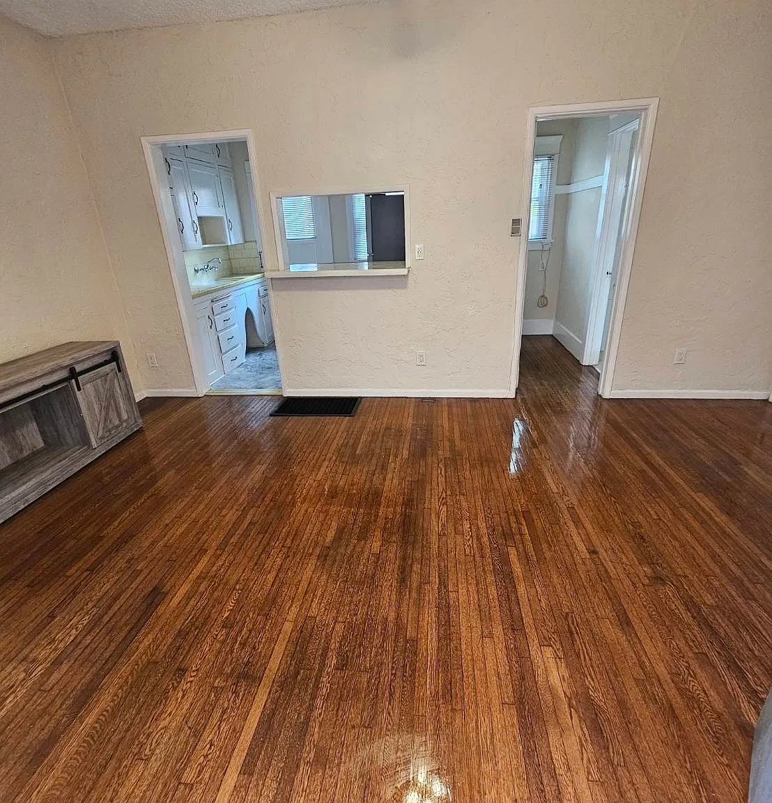 Studio, 360 sqft, $1,450 — Photo 2