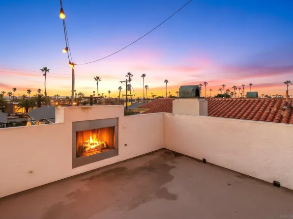 1367 Hornblend St, San Diego, CA 92109