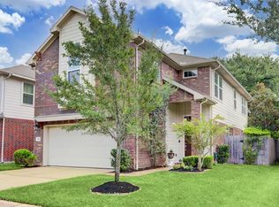 2715 Lakeside Dr, Pearland, TX 77584