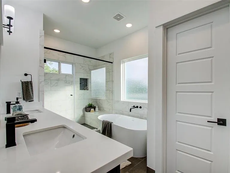 778 W Tidwell Rd #I — Photo 19