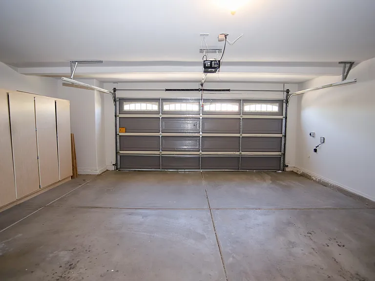 842 N Naples Dr — Photo 41