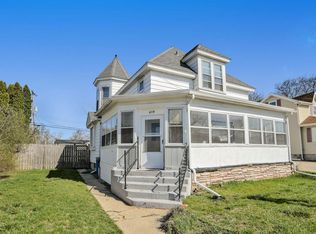 619 E Cook St, Portage, WI 53901