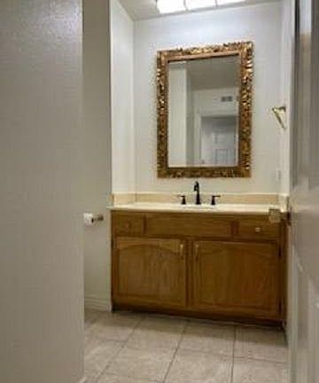 3rd image of 1422 S Bentley Ave APT 201