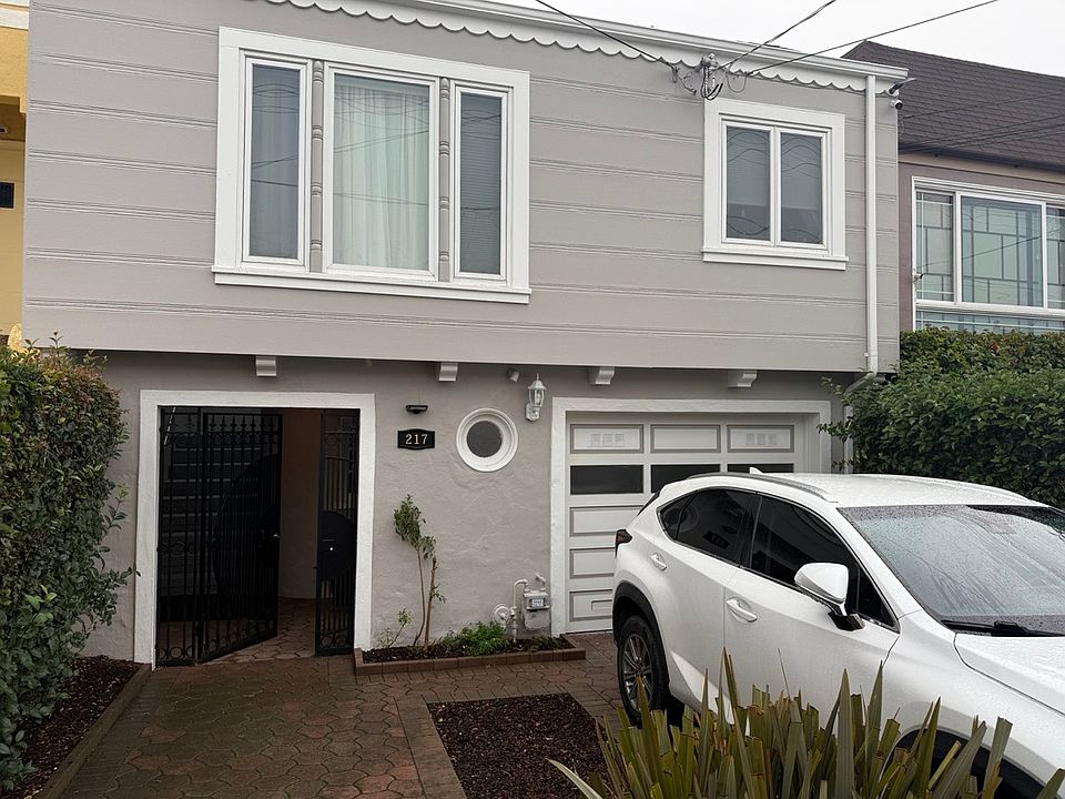 1st image of 217 Beverly St #1