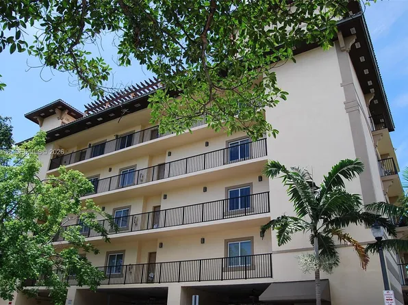 909 SW 15th Ave APT 4, Miami, FL 33135